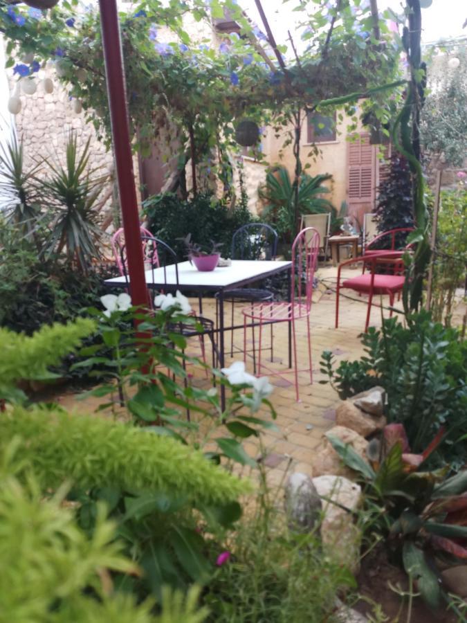 Mystery Garden Guest House Famagusta  Eksteriør billede
