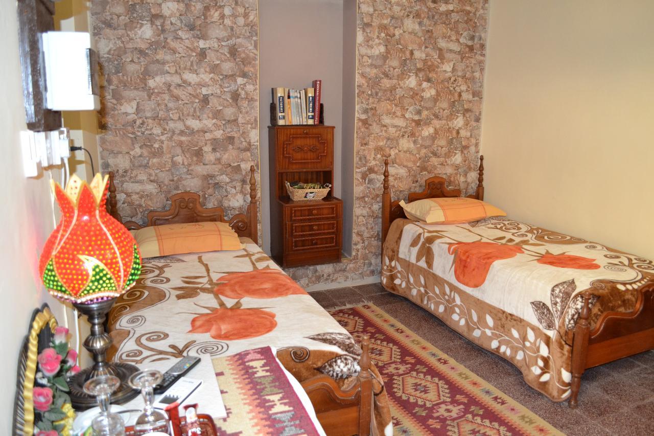 Mystery Garden Guest House Famagusta  Eksteriør billede