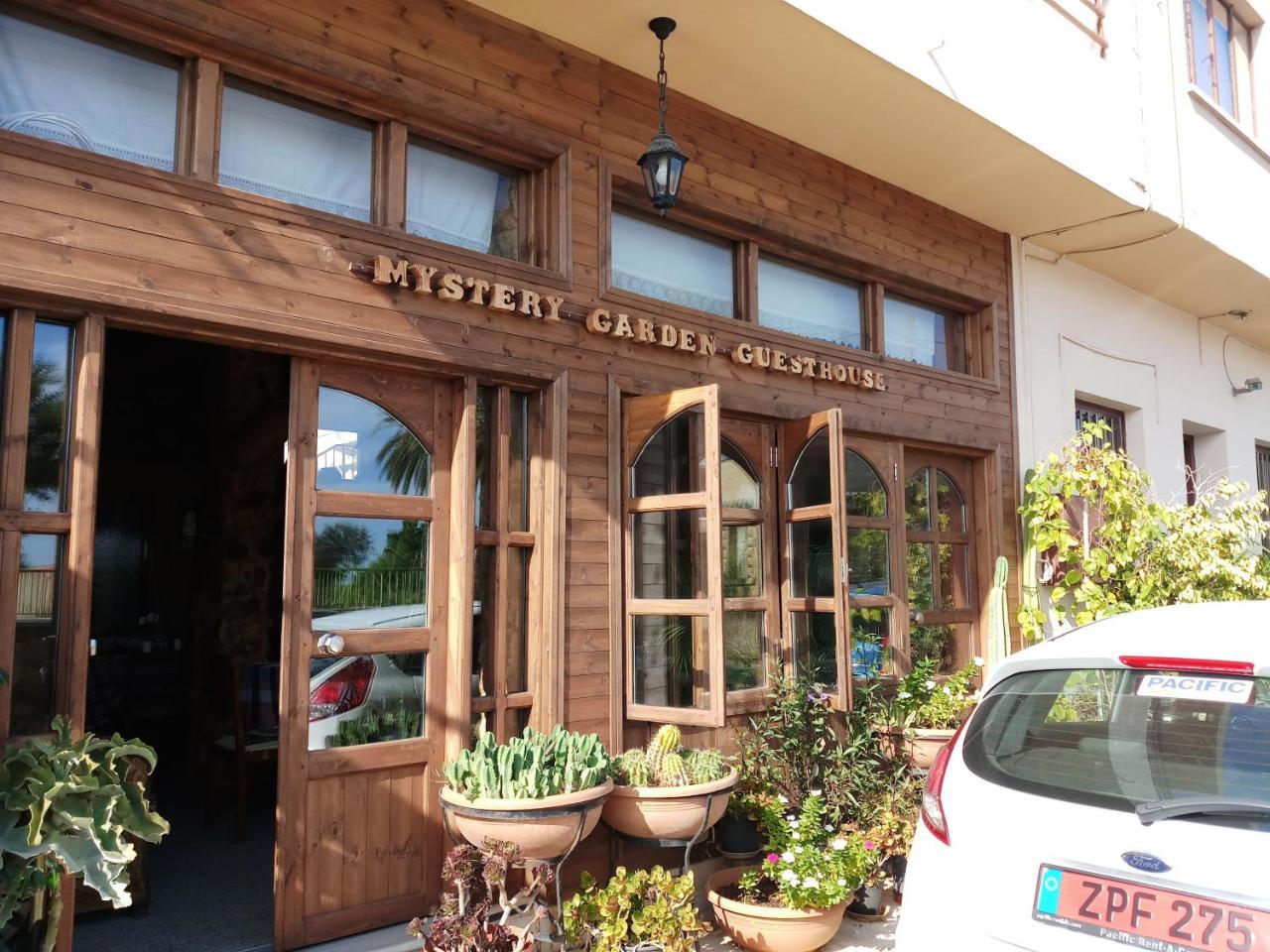 Mystery Garden Guest House Famagusta  Eksteriør billede