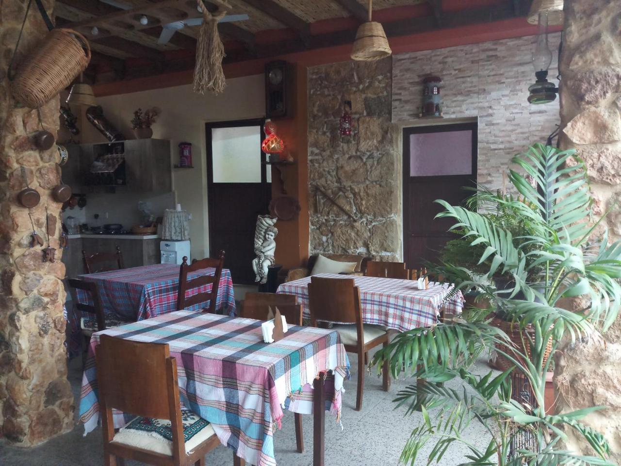 Mystery Garden Guest House Famagusta  Eksteriør billede